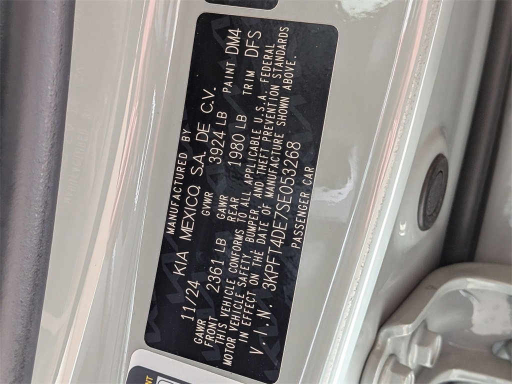 Used 2025 Kia K4 LXS image 34