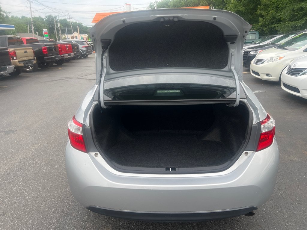 Used 2014 Toyota Corolla L FWD image 4