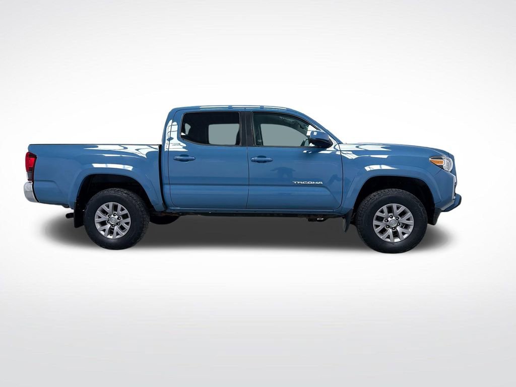 Used 2019 Toyota Tacoma SR5 AWD/4WD image 10