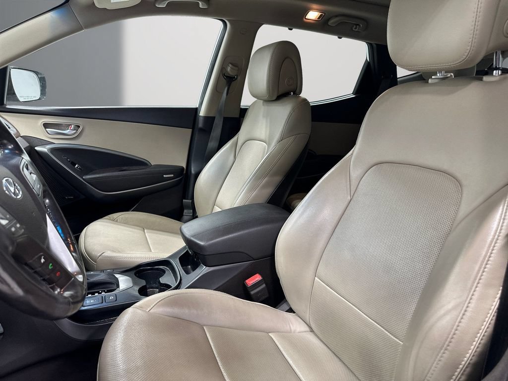 Used 2018 Hyundai Santa Fe Sport w/ 2.4L Tech Package 04 FWD image 14