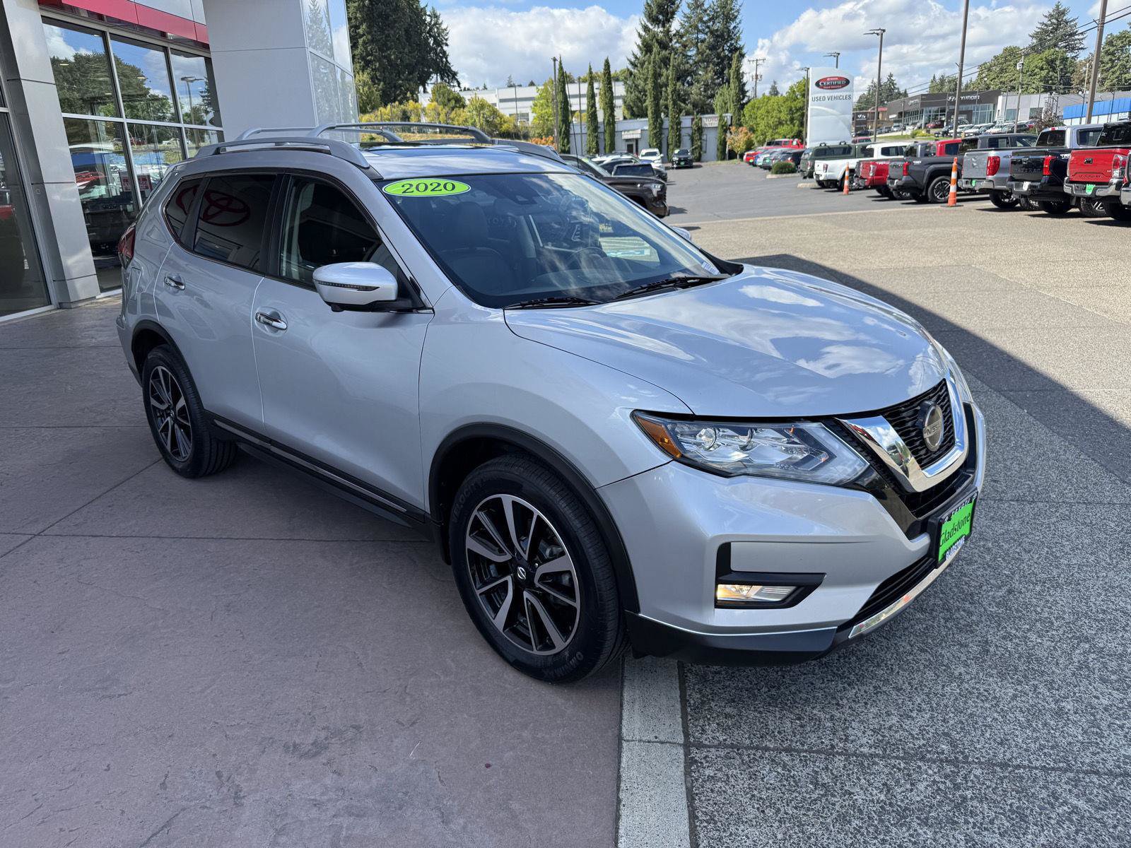 Used 2020 Nissan Rogue SL w/ Premium Package AWD/4WD image 8