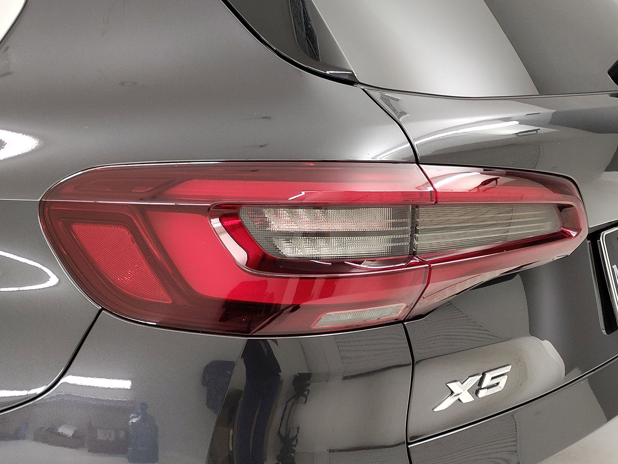 Certified 2023 BMW X5 sDrive40i w/ Parking Assistance Package image 8