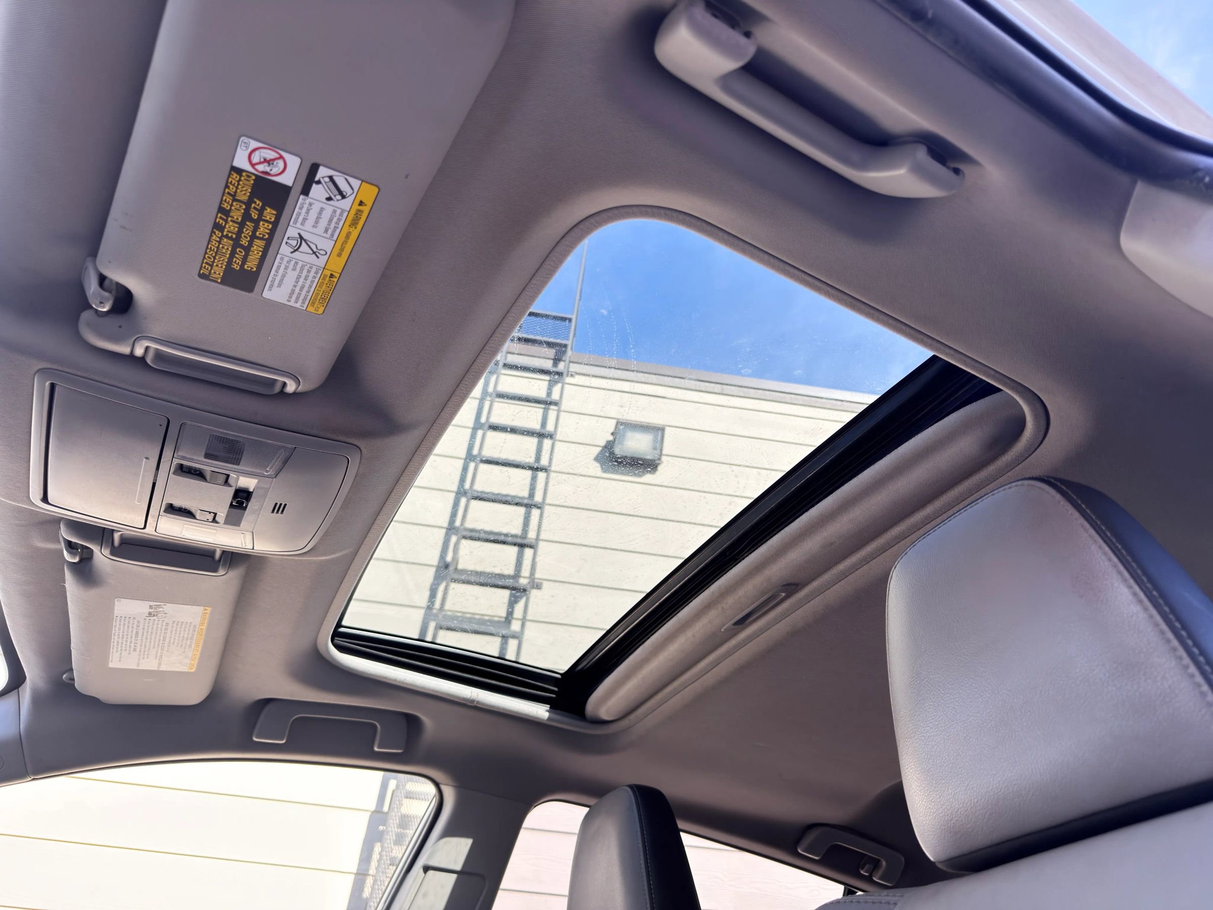 Used 2018 Toyota RAV4 Limited w/ Protection Package image 24