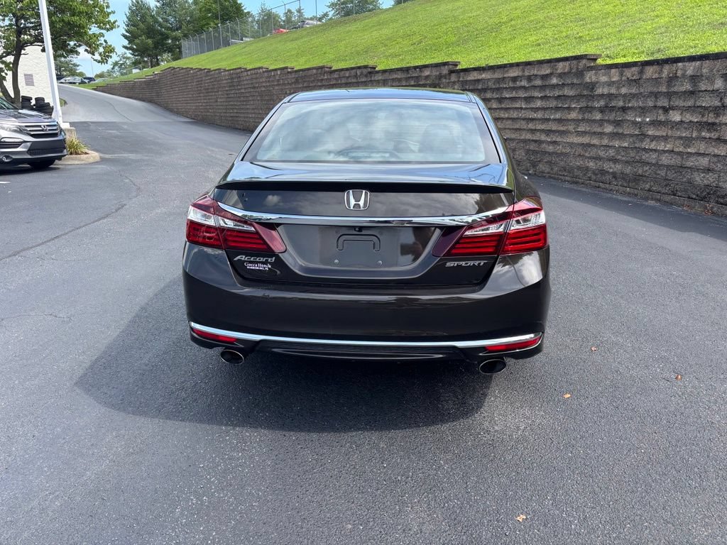 Used 2016 Honda Accord Sport image 4