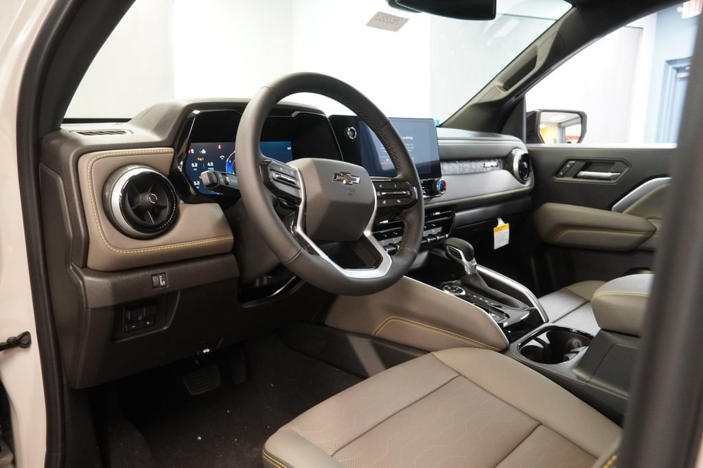 New 2026 Chevrolet Colorado ZR2 w/ Technology Package AWD/4WD image 6