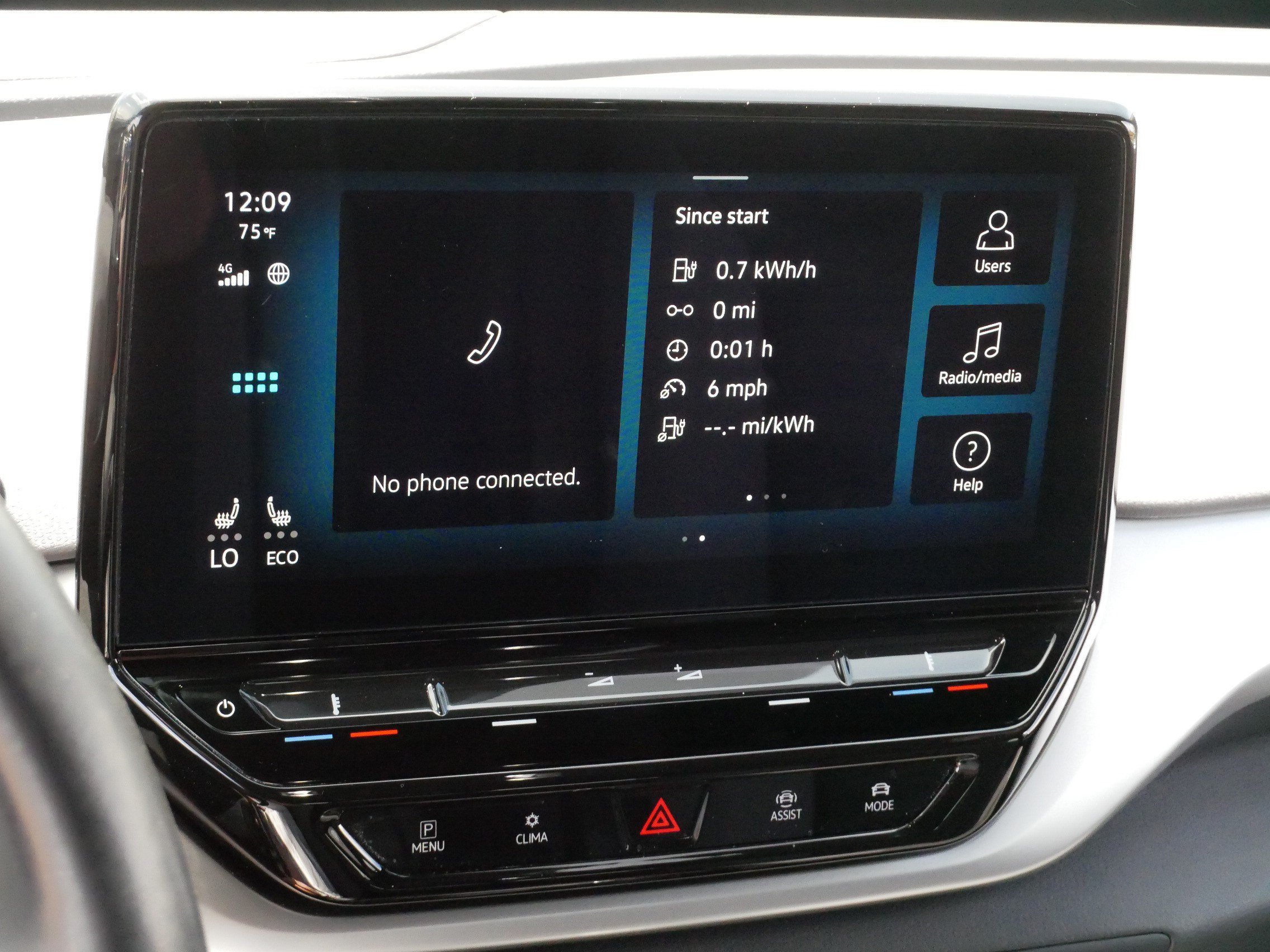 Certified 2022 Volkswagen ID.4 Pro AWD/4WD image 22