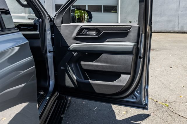 Used 2026 GMC Yukon AT4 w/ AT4 Premium Plus Package AWD/4WD image 14