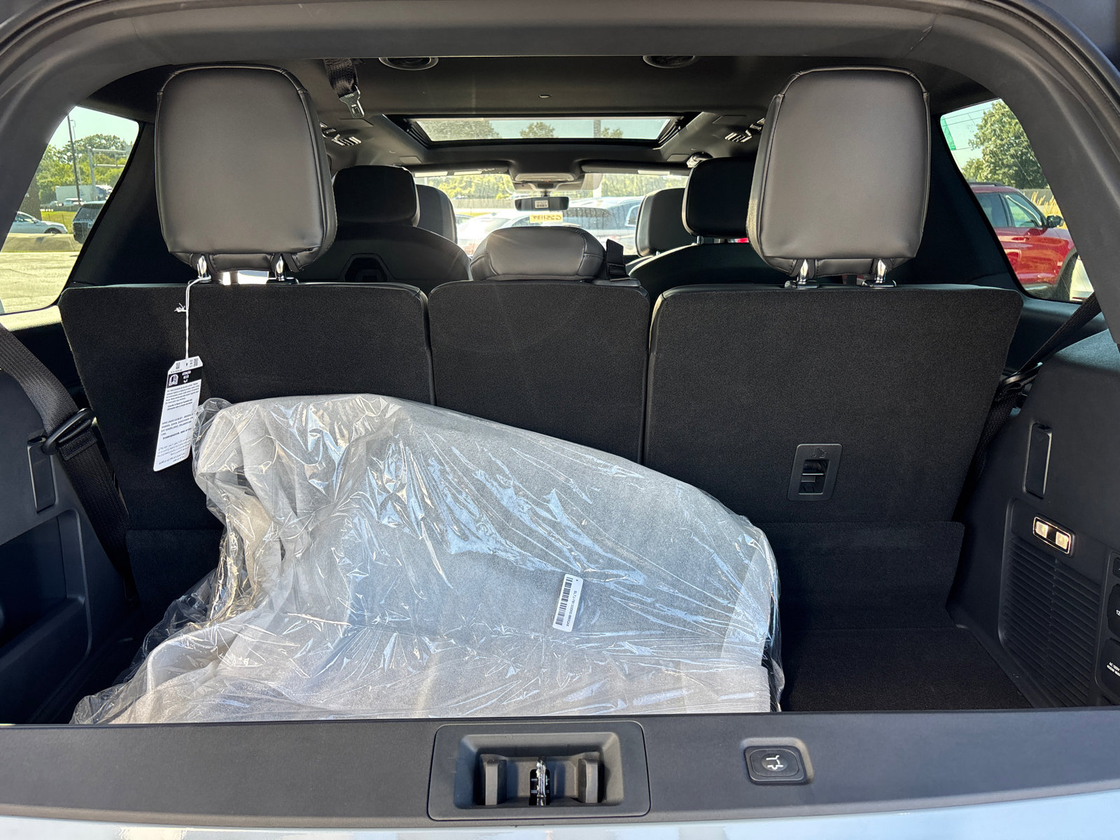 New 2025 Lincoln Navigator Reserve w/ Jet Appearance Package image 9