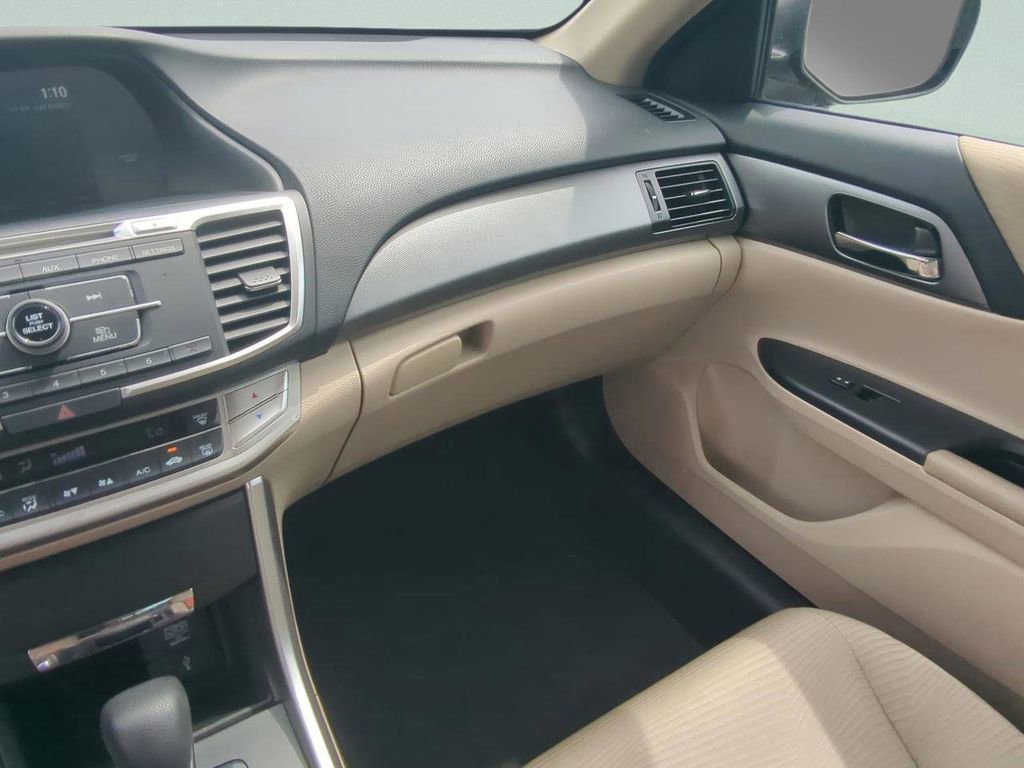 Used 2014 Honda Accord LX image 17