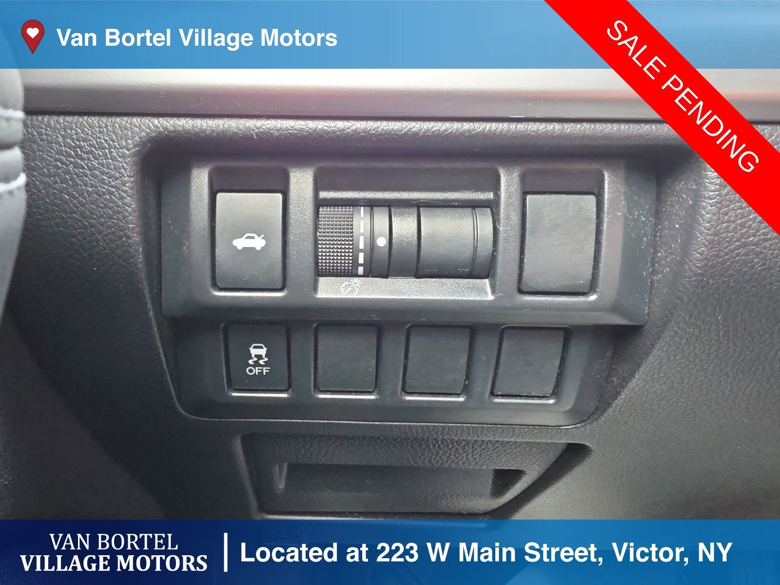 Used 2017 Subaru Legacy 2.5i Premium image 18