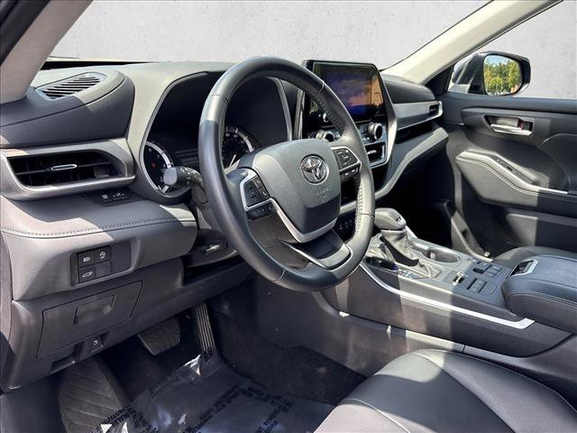 Certified 2026 Toyota Highlander XLE AWD/4WD image 9