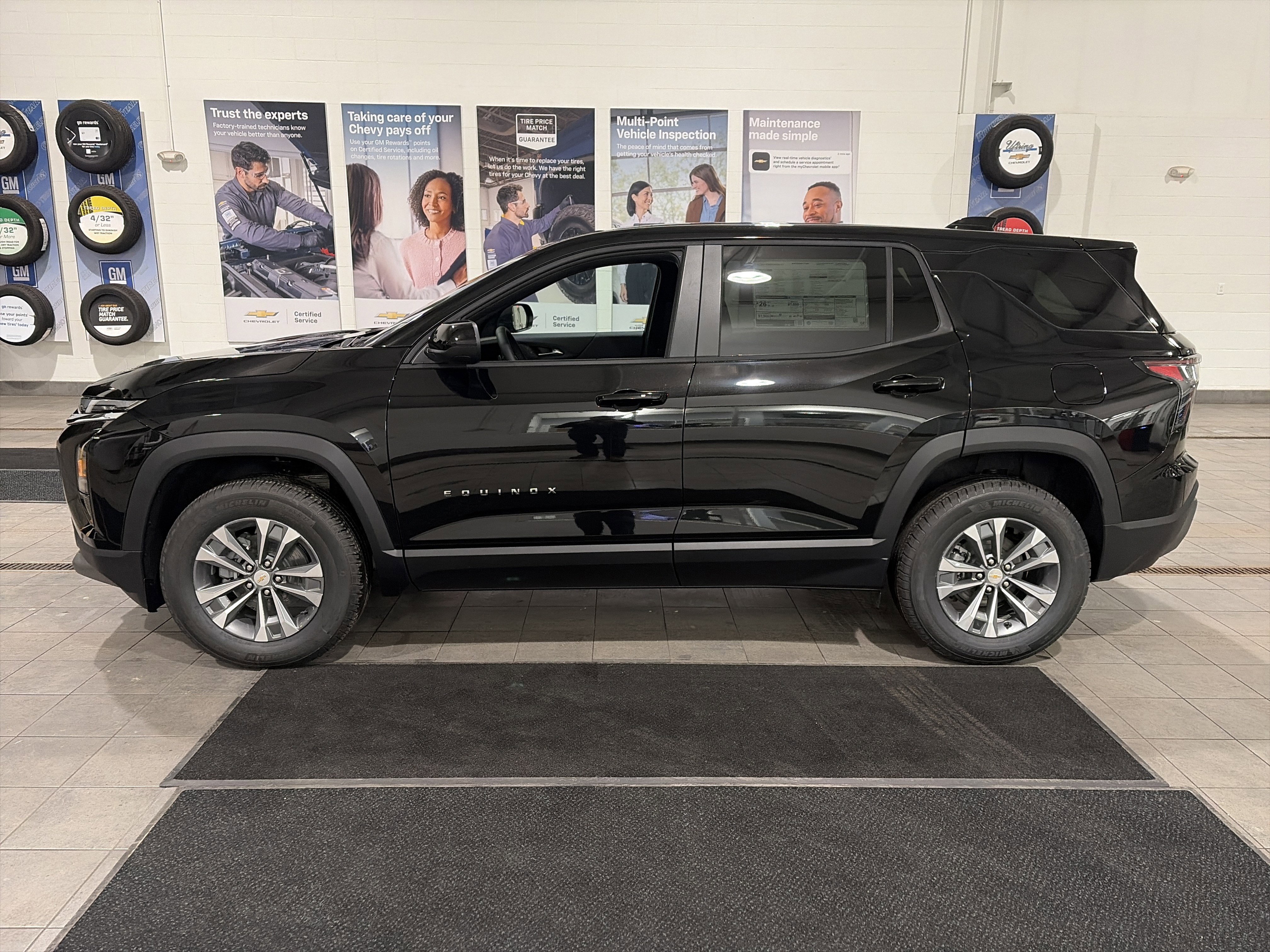 New 2026 Chevrolet Equinox LT w/ Convenience Package II image 8