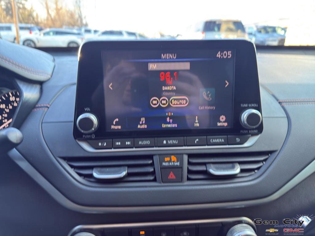 Used 2022 Nissan Altima 2.5 SR image 16