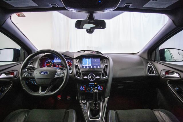 Used 2016 Ford Focus RS image 12