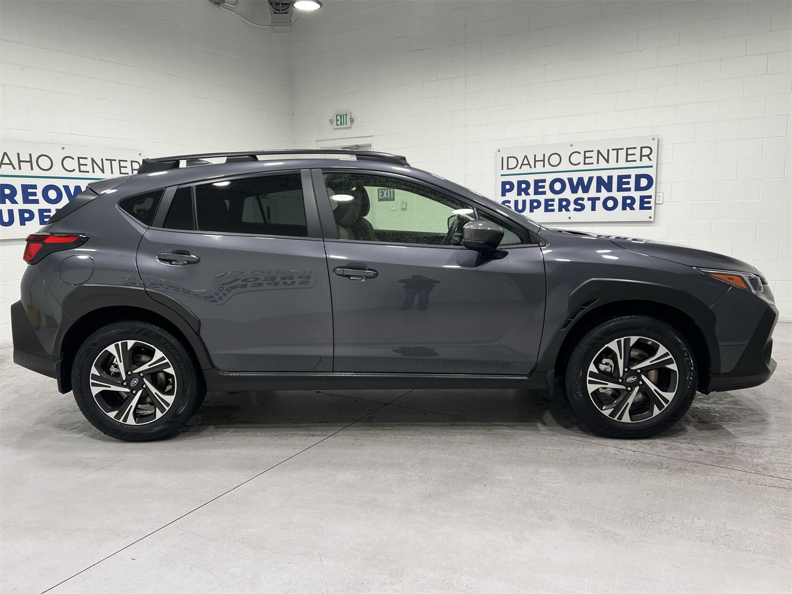 Used 2024 Subaru Crosstrek 2.0i Premium image 9