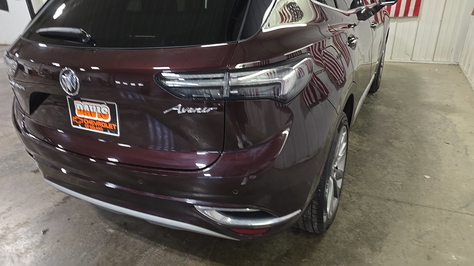 Used 2021 Buick Envision Avenir w/ Technology Package II image 8