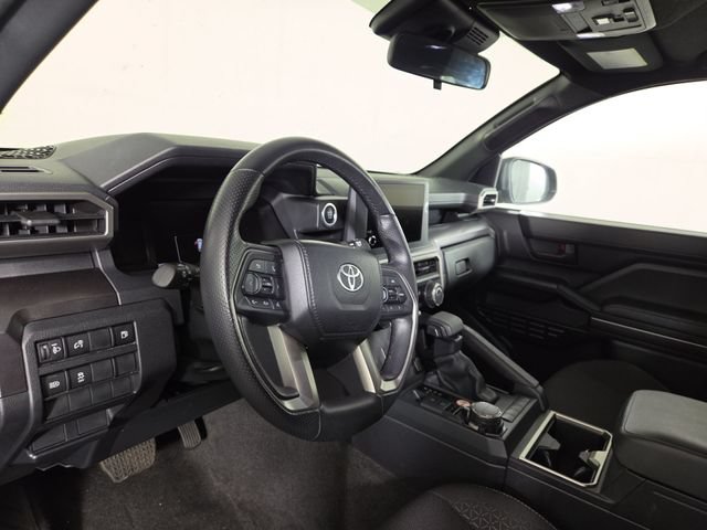 Used 2025 Toyota 4Runner SR5 AWD/4WD image 14