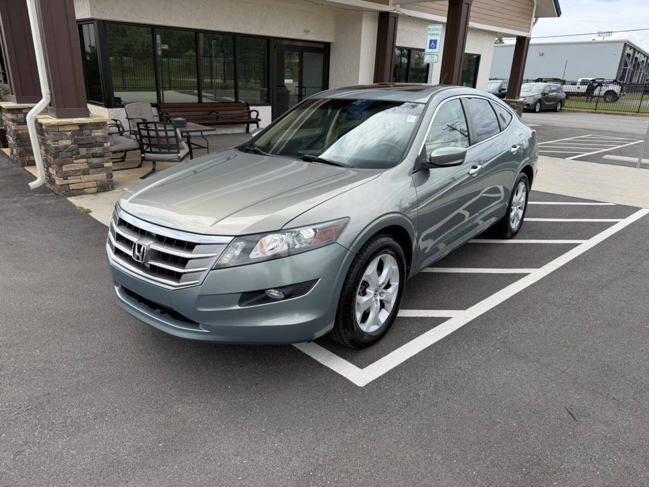 Used 2012 Honda Crosstour EX-L image 2