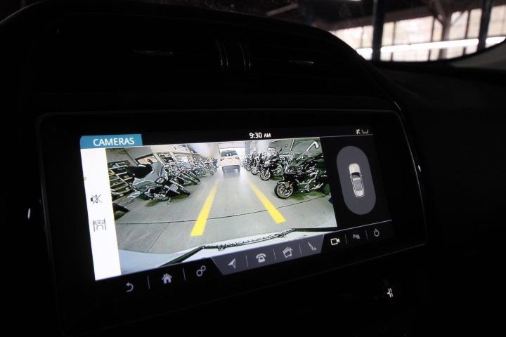 Used 2018 Jaguar F-PACE Prestige image 18