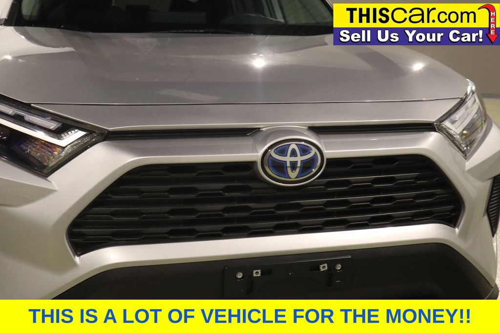 Used 2022 Toyota RAV4 XLE w/ Convenience Package AWD/4WD image 14