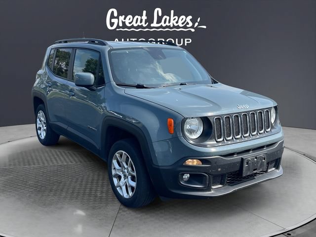 Used 2018 Jeep Renegade Latitude w/ Cold Weather Group AWD/4WD image 7