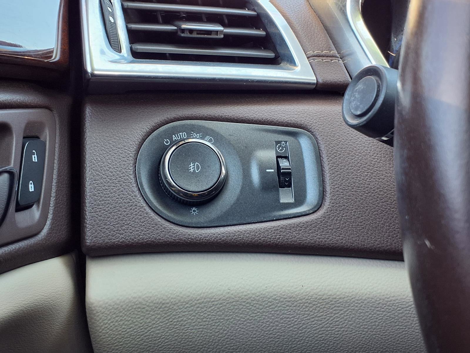 Used 2015 Cadillac SRX Premium AWD/4WD image 20