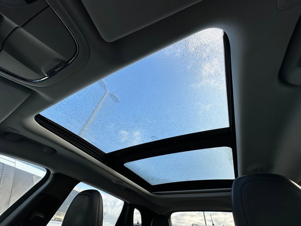 Used 2022 Jeep Cherokee Latitude w/ Sun & Sound Group image 80