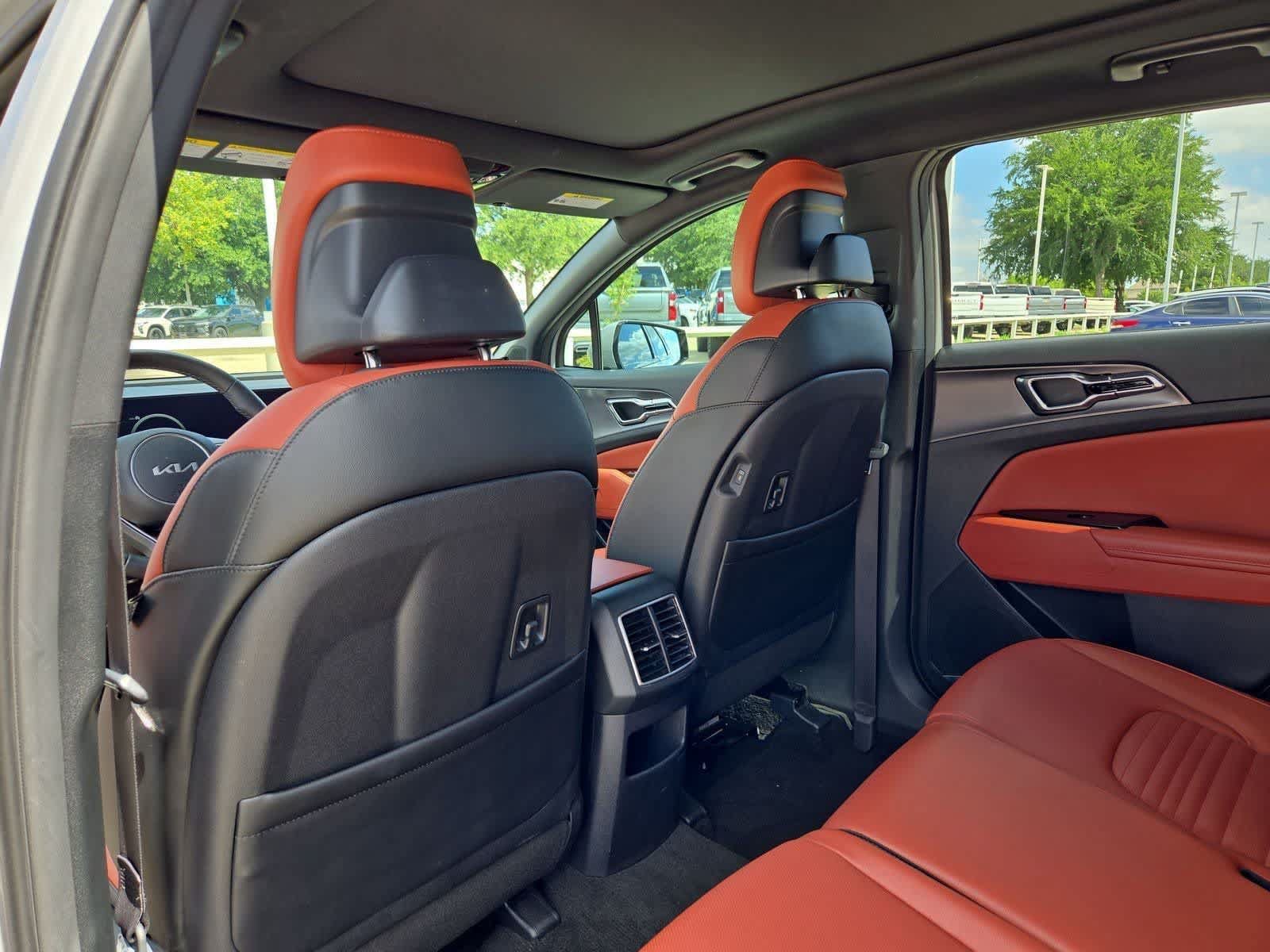 Certified 2024 Kia Sportage SX FWD image 17