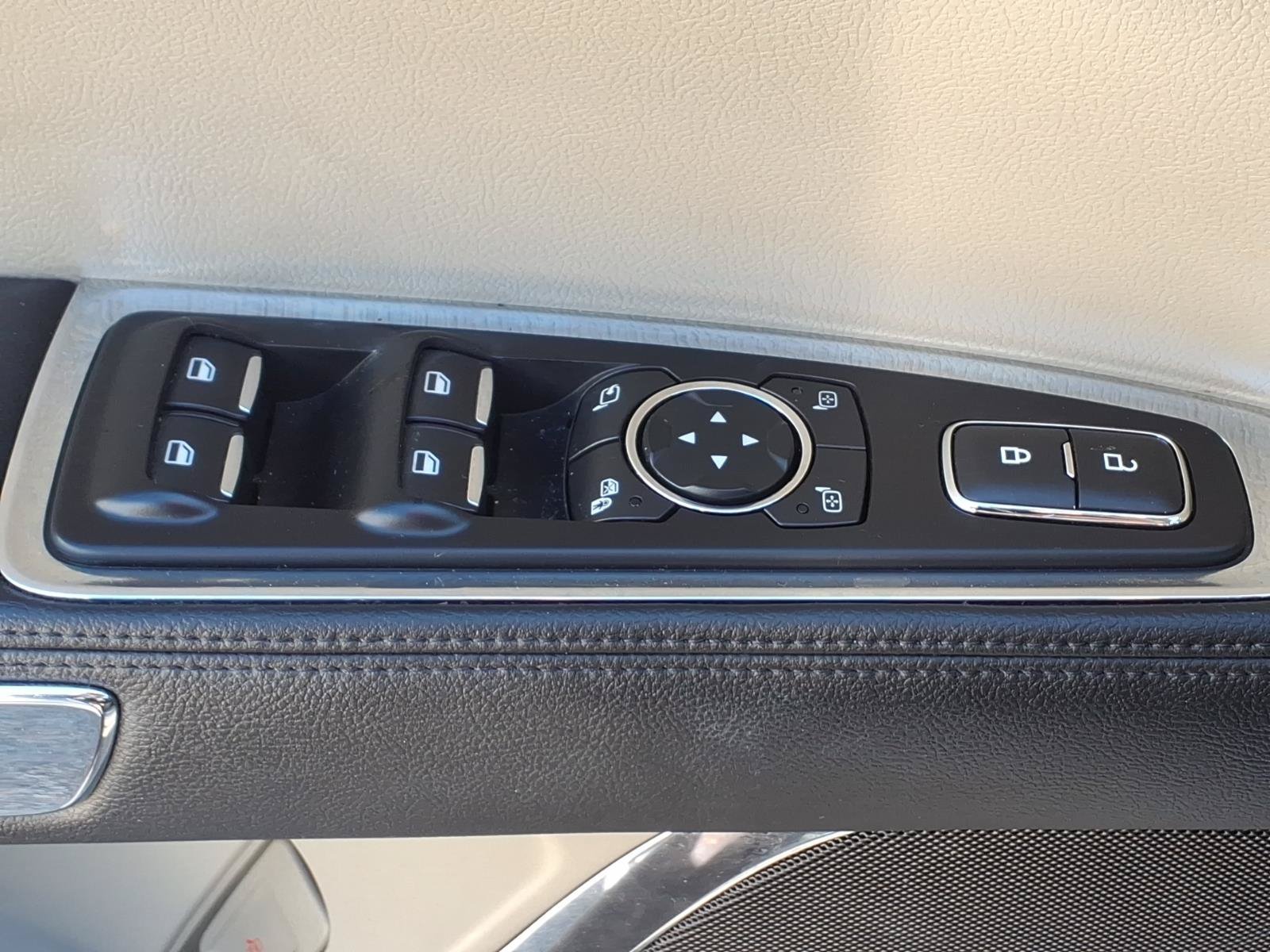 Used 2018 Lincoln Continental Reserve FWD image 22
