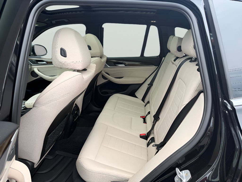 Used 2018 BMW X3 xDrive30i AWD/4WD image 14