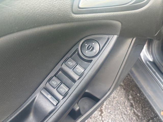 Used 2016 Ford Focus SE image 13