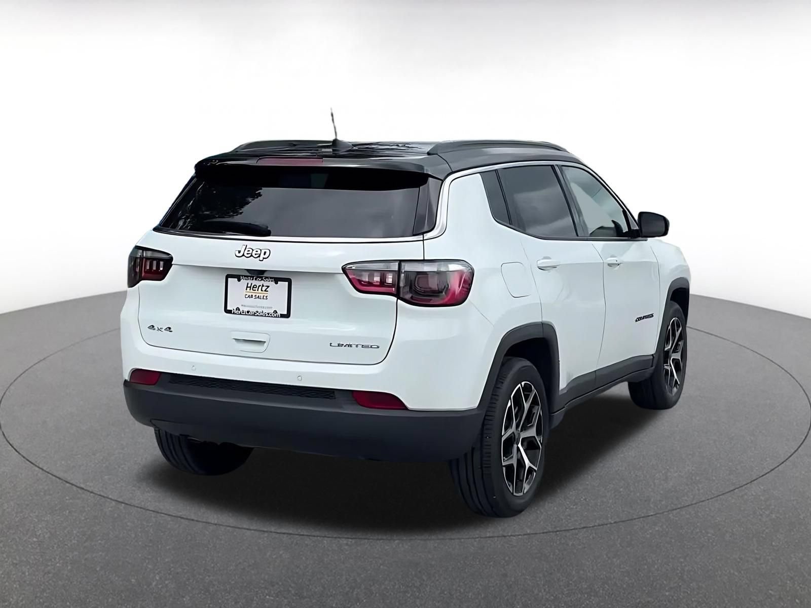 Used 2025 Jeep Compass Limited AWD/4WD image 13
