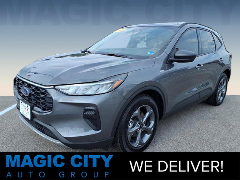 Used 2025 Ford Escape ST-Line w/ Equipment Group 301A FWD image 1