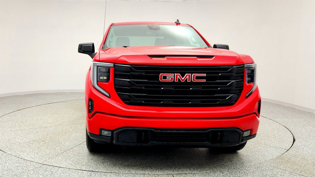 Used 2024 GMC Sierra 1500 Elevation image 2