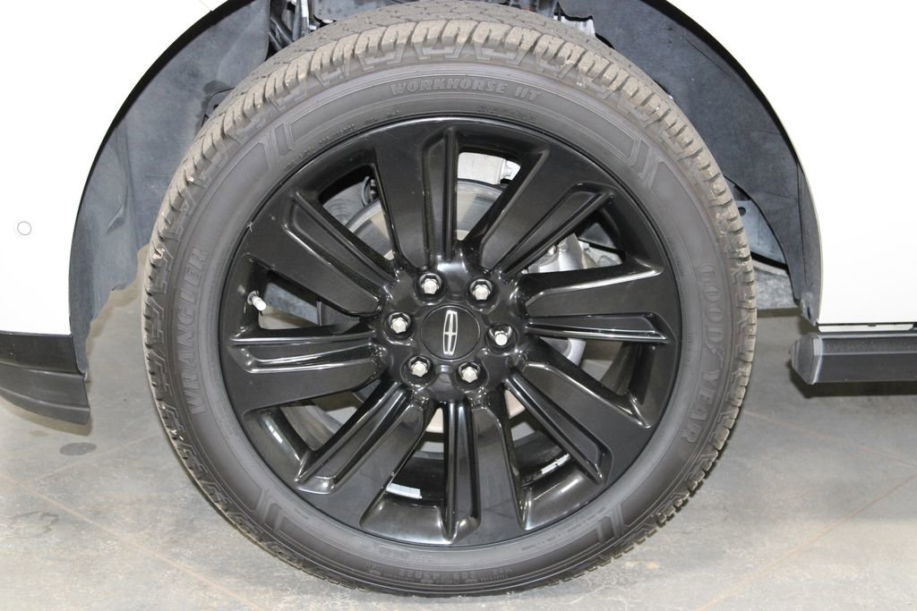 Used 2024 Lincoln Navigator Reserve image 21