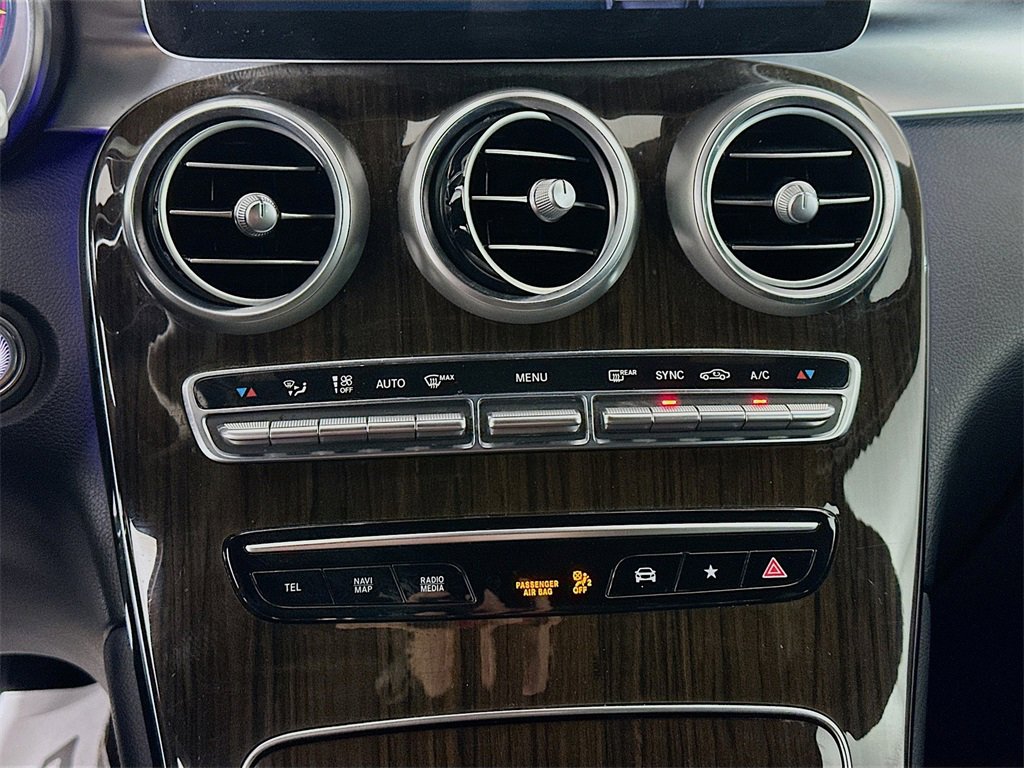Used 2020 Mercedes-Benz GLC 300 image 16
