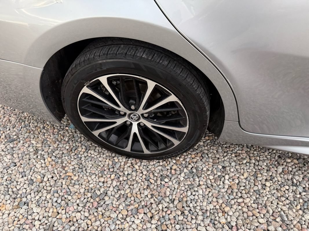 Used 2020 Toyota Camry SE FWD image 35