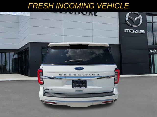 Used 2022 Ford Expedition Limited image 4