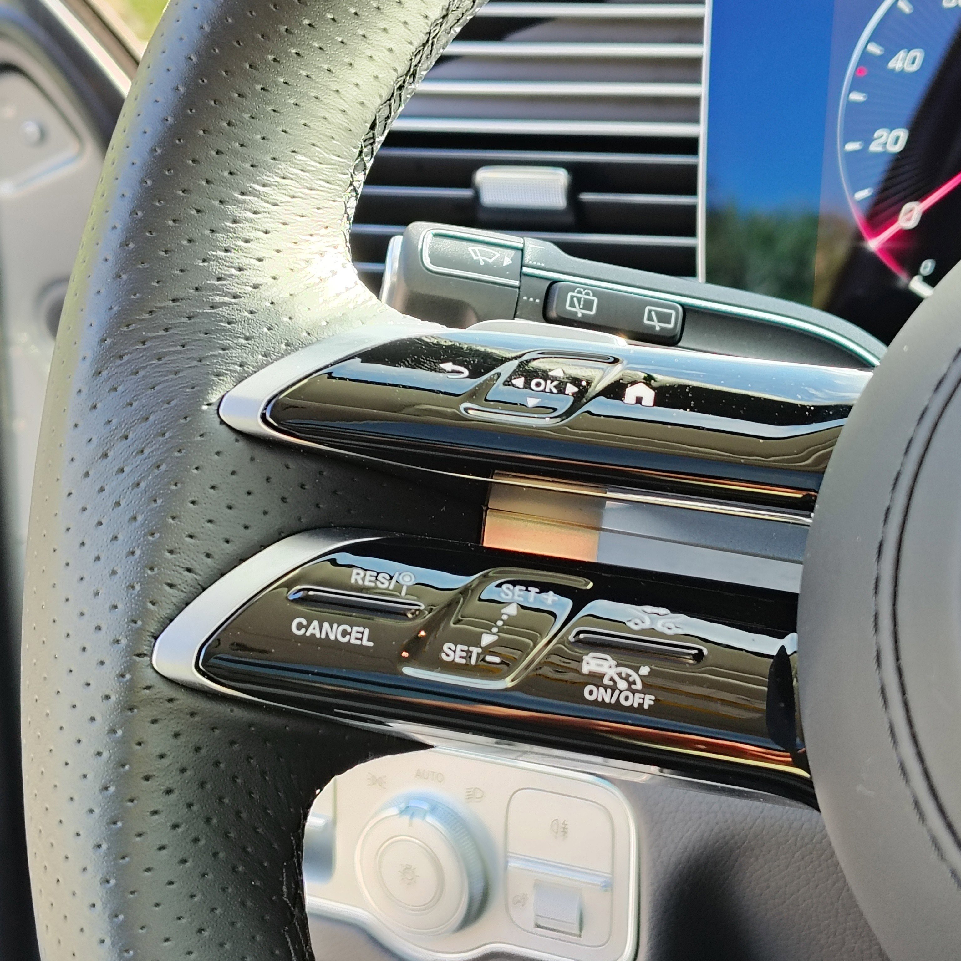 Certified 2026 Mercedes-Benz GLS 450 4MATIC image 25