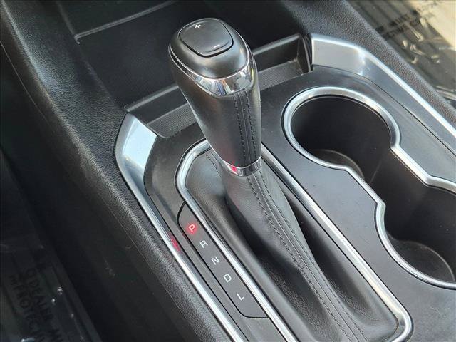 Used 2019 Chevrolet Traverse LT FWD image 12