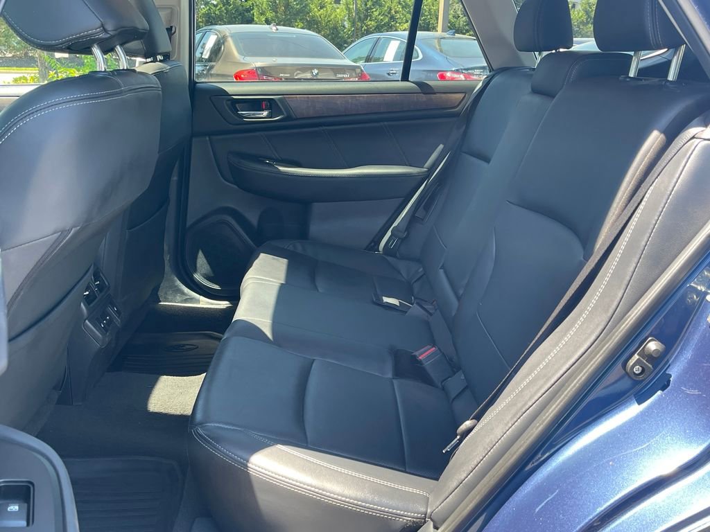 Used 2019 Subaru Outback 3.6R Limited AWD/4WD image 17