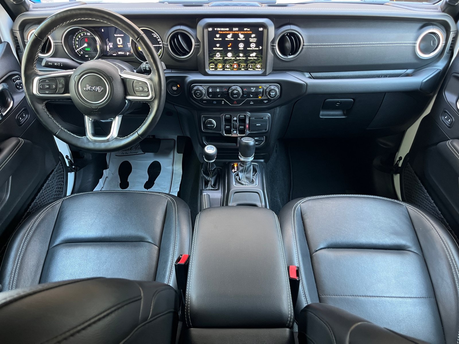 Used 2023 Jeep Wrangler Unlimited Sahara w/ Cold Weather Group AWD/4WD image 23