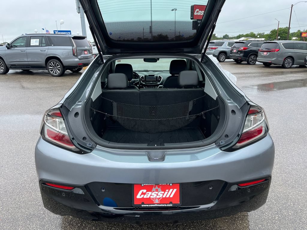Used 2018 Chevrolet Volt Premier w/ Driver Confidence Package FWD image 29