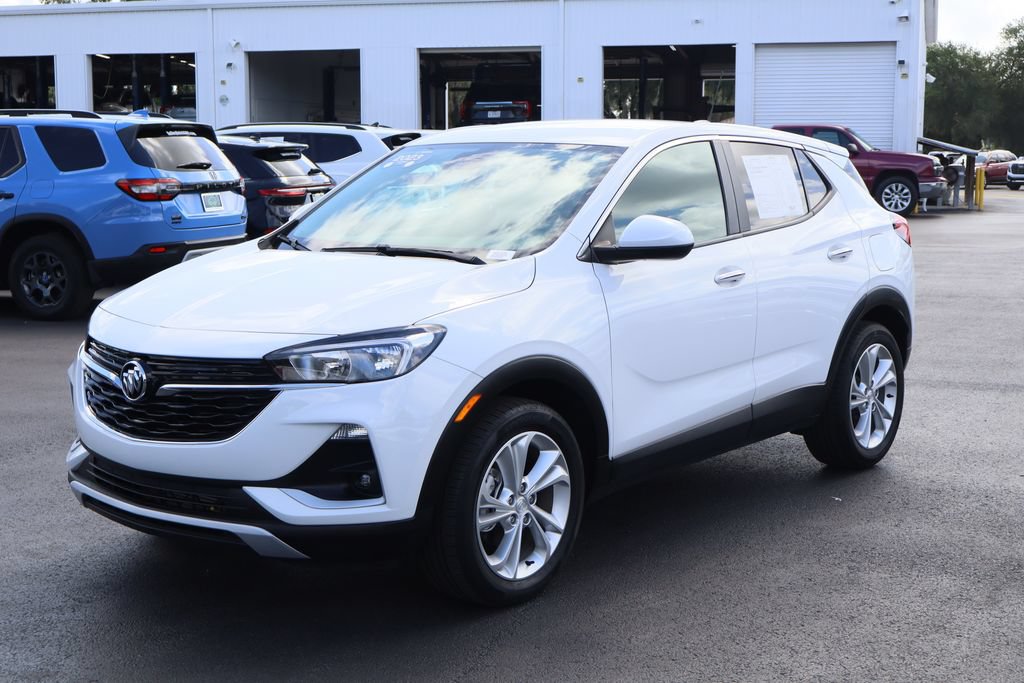 Certified 2023 Buick Encore GX Preferred w/ Cold Weather Comfort Package FWD image 5