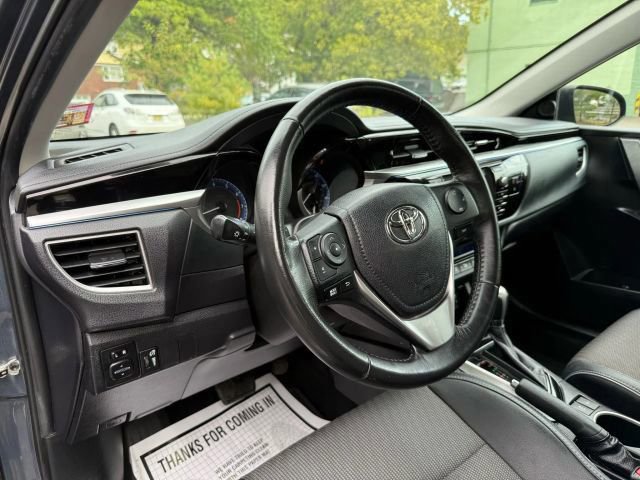 Used 2015 Toyota Corolla S Premium image 12