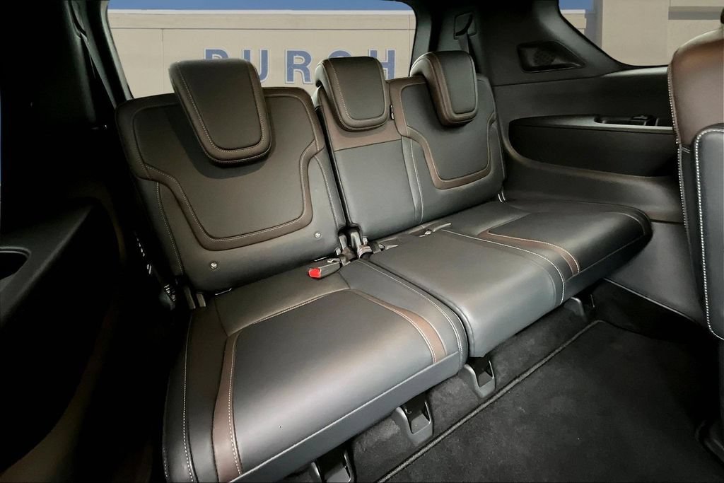 Used 2025 Nissan Armada SL w/ Captain's Chari Seat Package AWD/4WD image 28