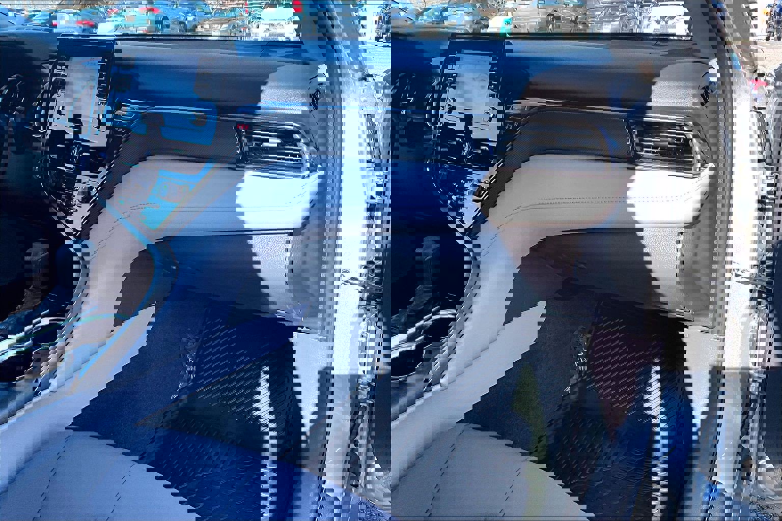 Used 2023 Toyota Camry LE image 15