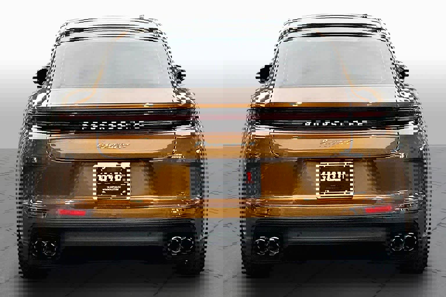 Used 2025 Porsche Panamera 4 image 5