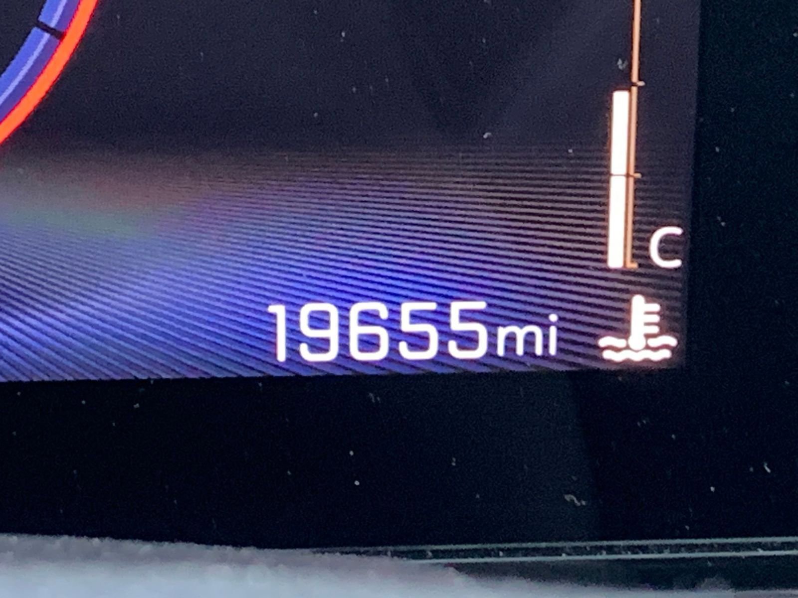 Used 2025 Chevrolet Trax LT w/ LT Convenience Package image 9