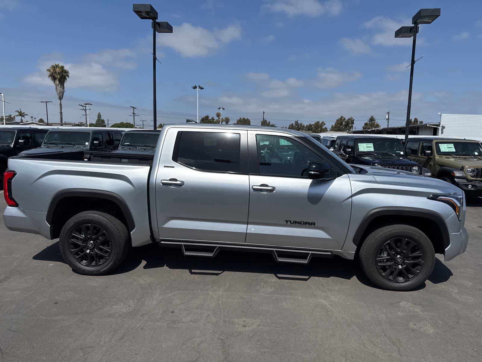 Used 2026 Toyota Tundra Limited AWD/4WD image 12